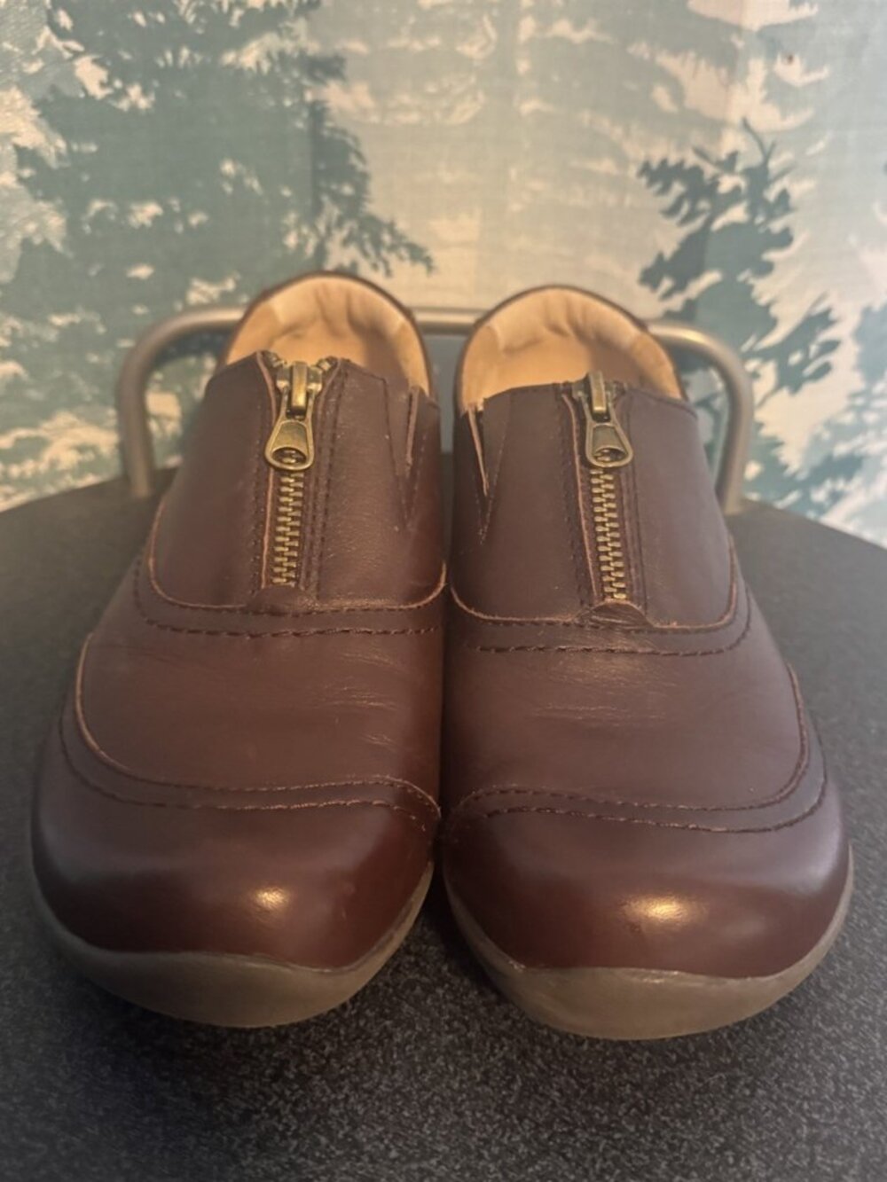 Earth Shoes Women’s 6.5w Wide Fannie Round Toe Leather Tan